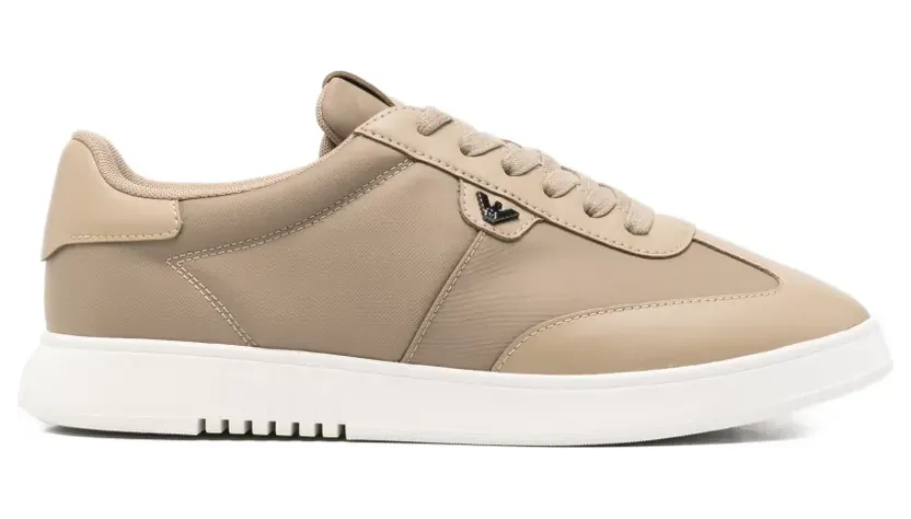 Emporio Armani Sneakers met logoplakkaat – Zwart (EM003062AF18210)