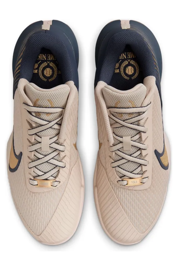 nikecourt FN4742-101