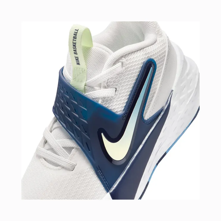 nike-team-hustle-d-12 HF6280-104