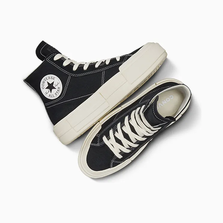 converse-chuck-taylor-all-star A04689C