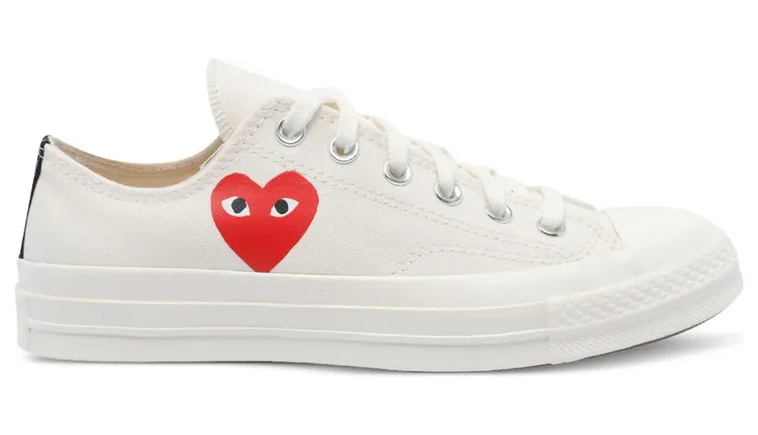 Comme Des Garçons Play x Converse Chuck Taylor Sneakers mit Herzdetail – Weiß (P1K1282)