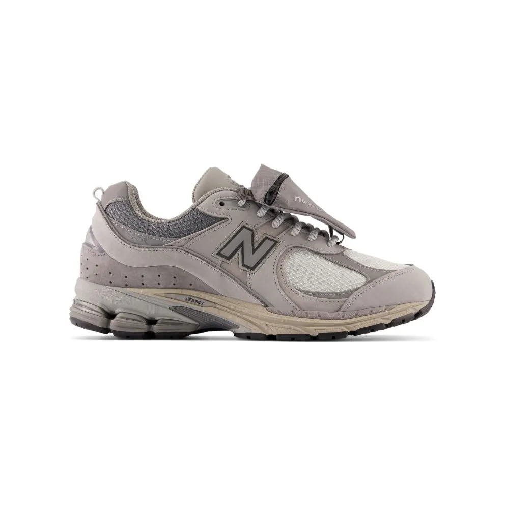 New Balance 2002R “Grey Pocket” (M2002RVC)