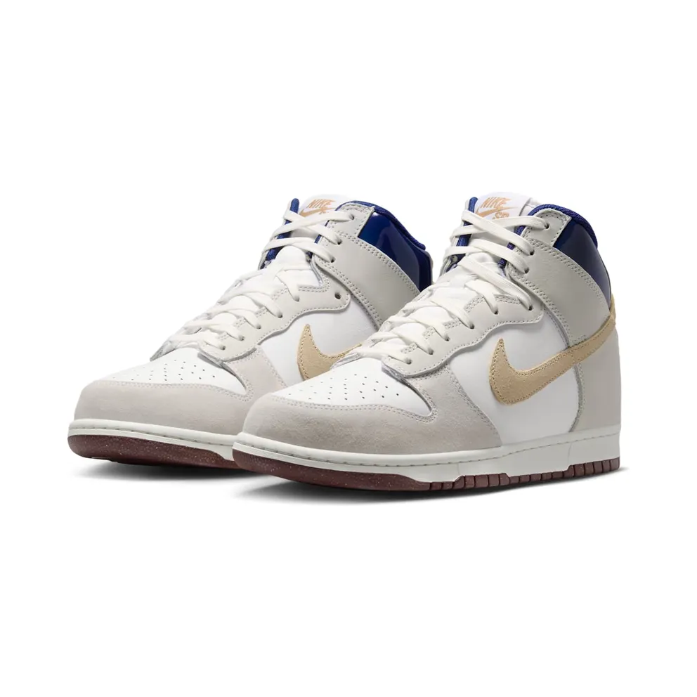 Nike SB Dunk White/Ivory/Sand Dune/Blue Void/Dark Team Red (IU4491-100)