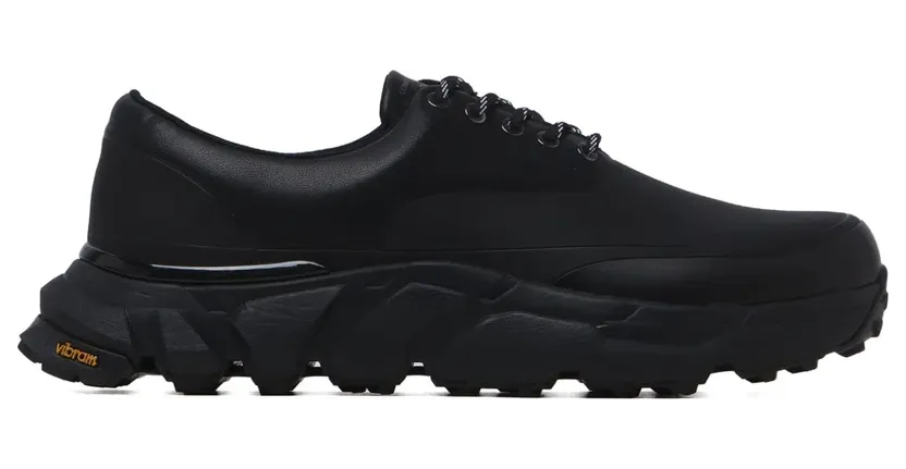 Comme des Garçons Homme mit breiter Sohle “Black” (HPK105001)