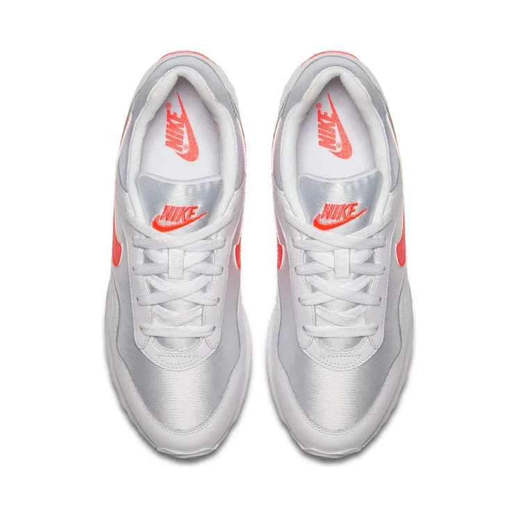 nike-outburst AO1069-101