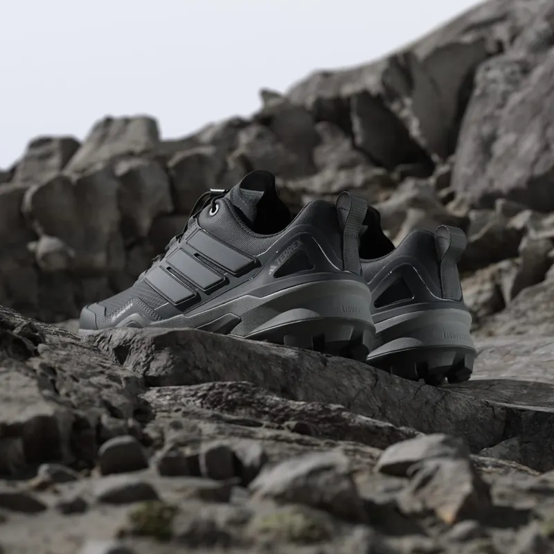 Adidas Terrex Skychaser GORE-TEX Hiking Core Black / Grey Three / Grey Six (IH1098)