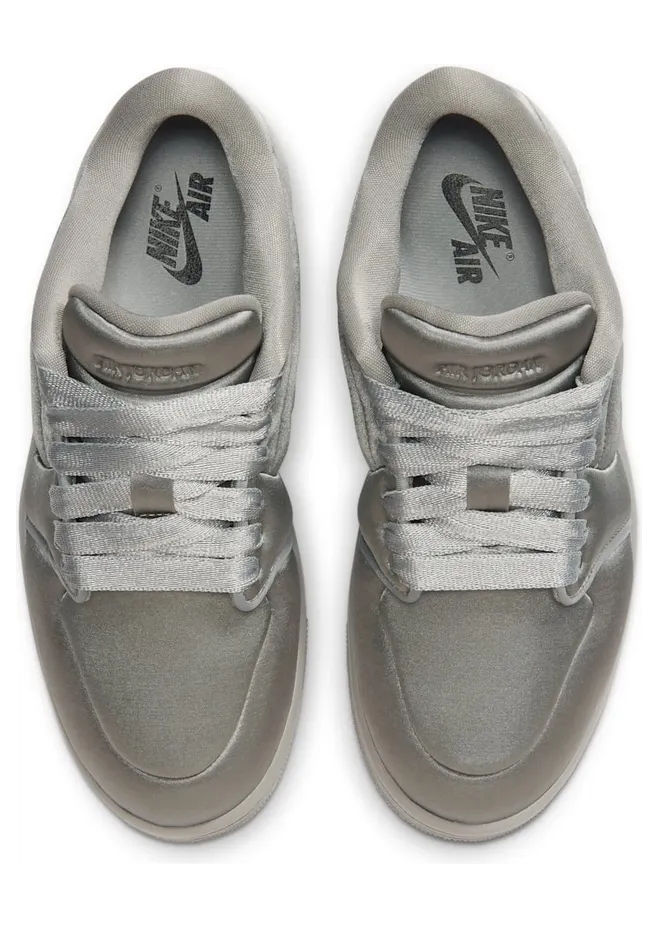 air-jordan-1 HF3969-002
