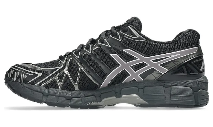 Asics Gel-Kayano 20 “Black Clay Grey”: stealth met tanden (4)