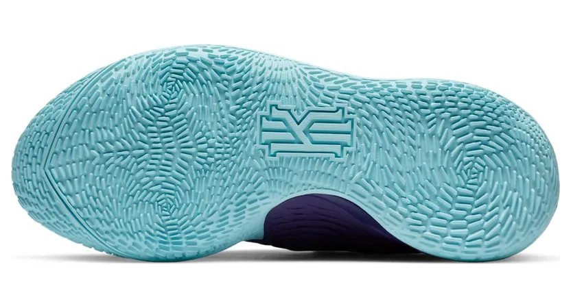 nike-kyrie-3 CJ1286-500