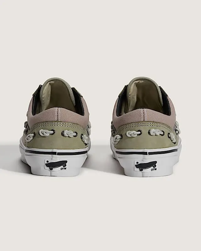 Vans Old Skool (VN000Y1CHAD)