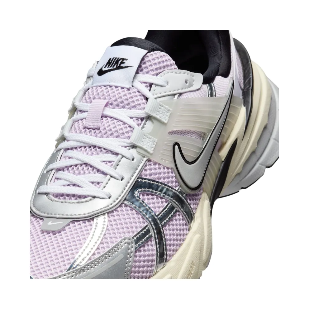 Nike V2K Run “Barely Grape” (HF1876-500)