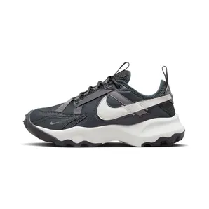 Nike TC 7900 “Anthracite/Platinum Tint/Smoke Grey/Metallic Platinum” (DD9682-001)