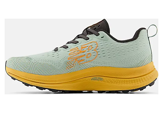 new-balance-fuelcell-supercomp WTTRXCC1