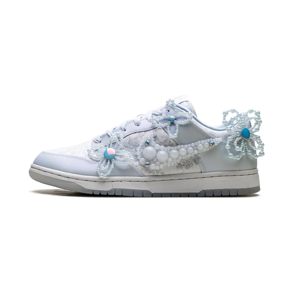 Nike Dunk Low “Susan Fang” (HV8575-100)
