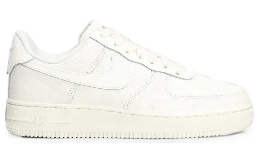 nike-air-force IO4842