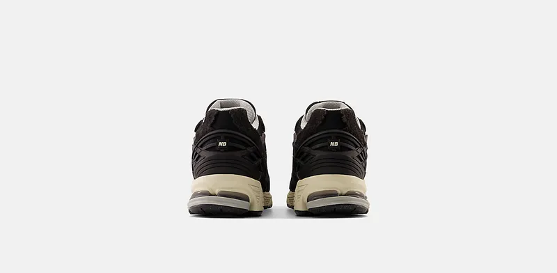 New Balance 1906R “Protection Pack – Black” (M1906DD)