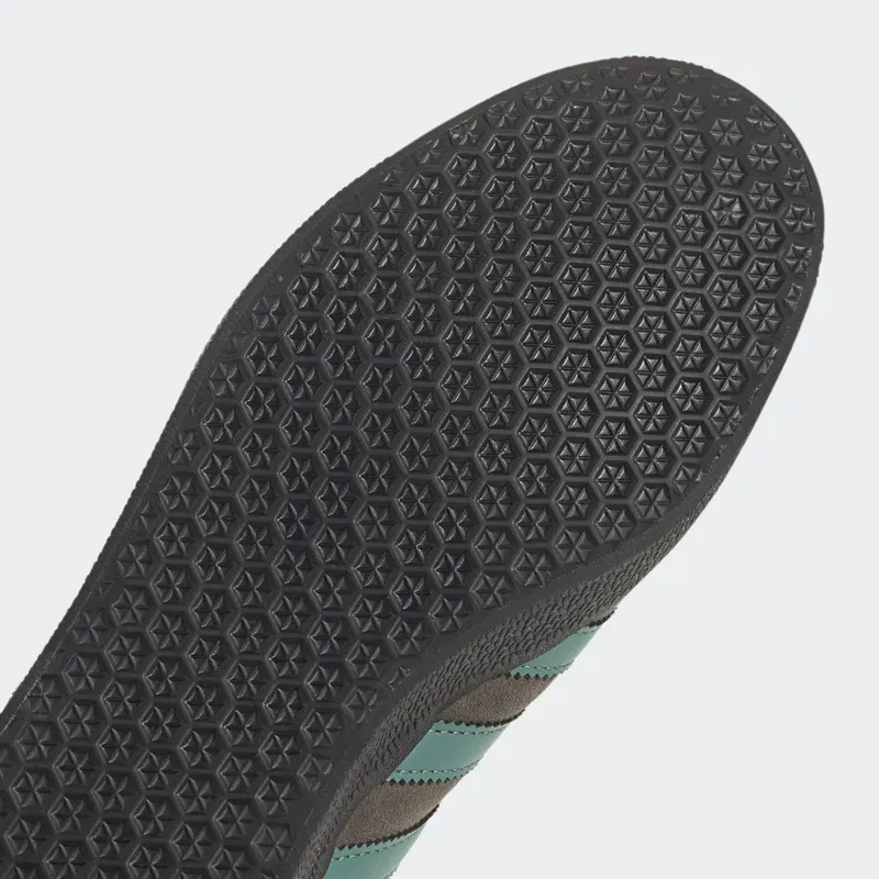Adidas Gazelle Pantone / Pantone / Core Black (GX2209)