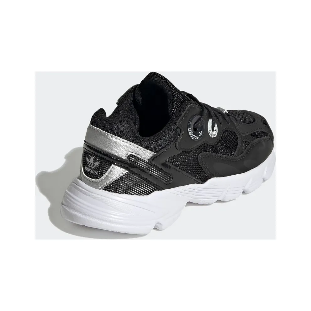 Adidas Astir Core Black / Core Black / Cloud White (GY6658)