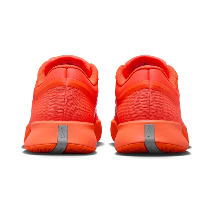 nikecourt IH4352-801