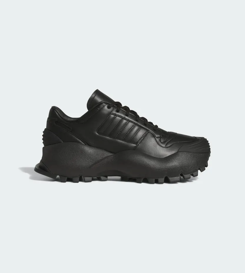 Adidas Chavarria Forum Sneaker Core Black / Core Black / Carbon (HQ4880)