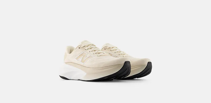 New Balance Fresh Foam More v6 Permafrost Bisque Nb 103 White (WMORLB6)