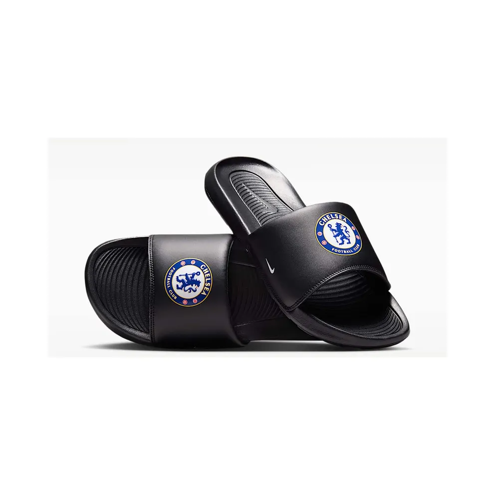 Nike Chelsea F.C. Victori One Nike “Black / Multi-Colour / White” (IX3940-001)