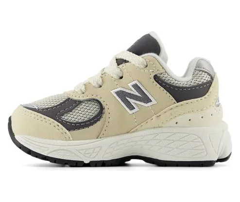 new-balance-2002r IC2002FA