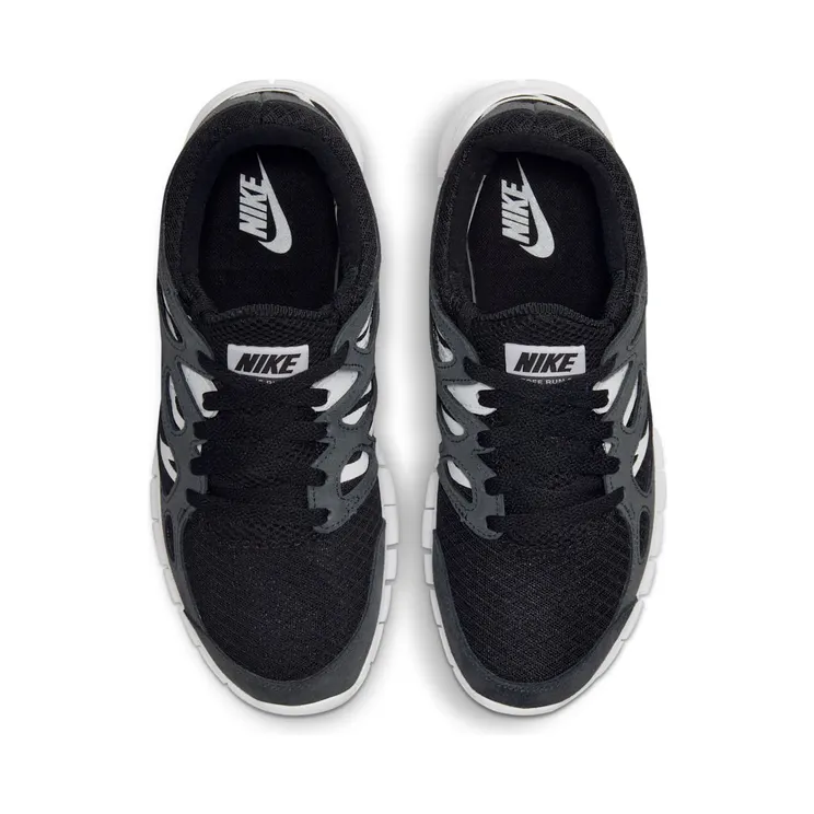 nike-free DM8915-002