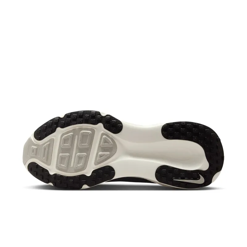 Nike Vomero 18 Extra Wide “Black Coconut Milk” (IF0514-002)