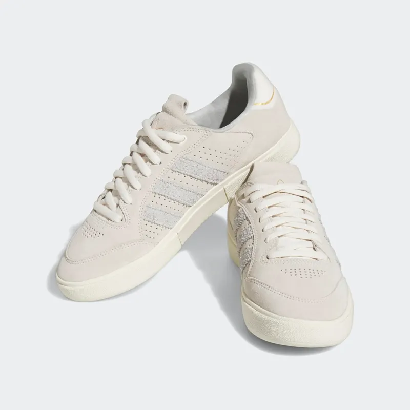 adidas Tyshawn Low Chalk White / Grey One / Cream White (HQ2006)