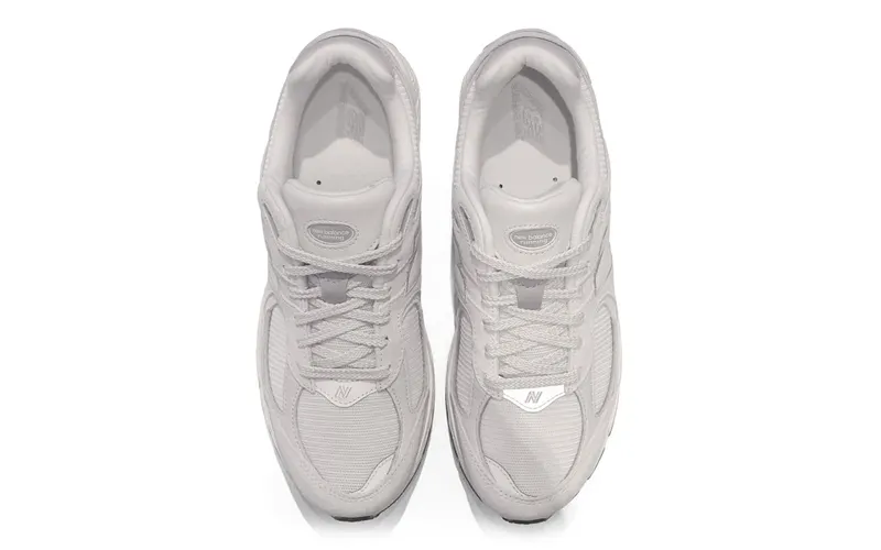 New Balance 2002R Linen Fog Rain Cloud (M2002RO1)