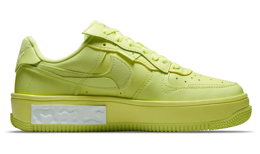 nike-air-force DA7024-700