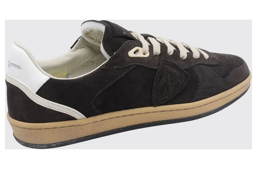 Philippe Model Pgal Suede Calfskin Low-Top Sneakers with Perforated Toe Brown (PGLUD004) (2)