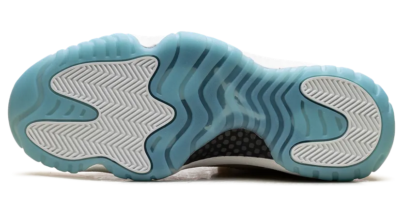 air-jordan-11 IO8960-707