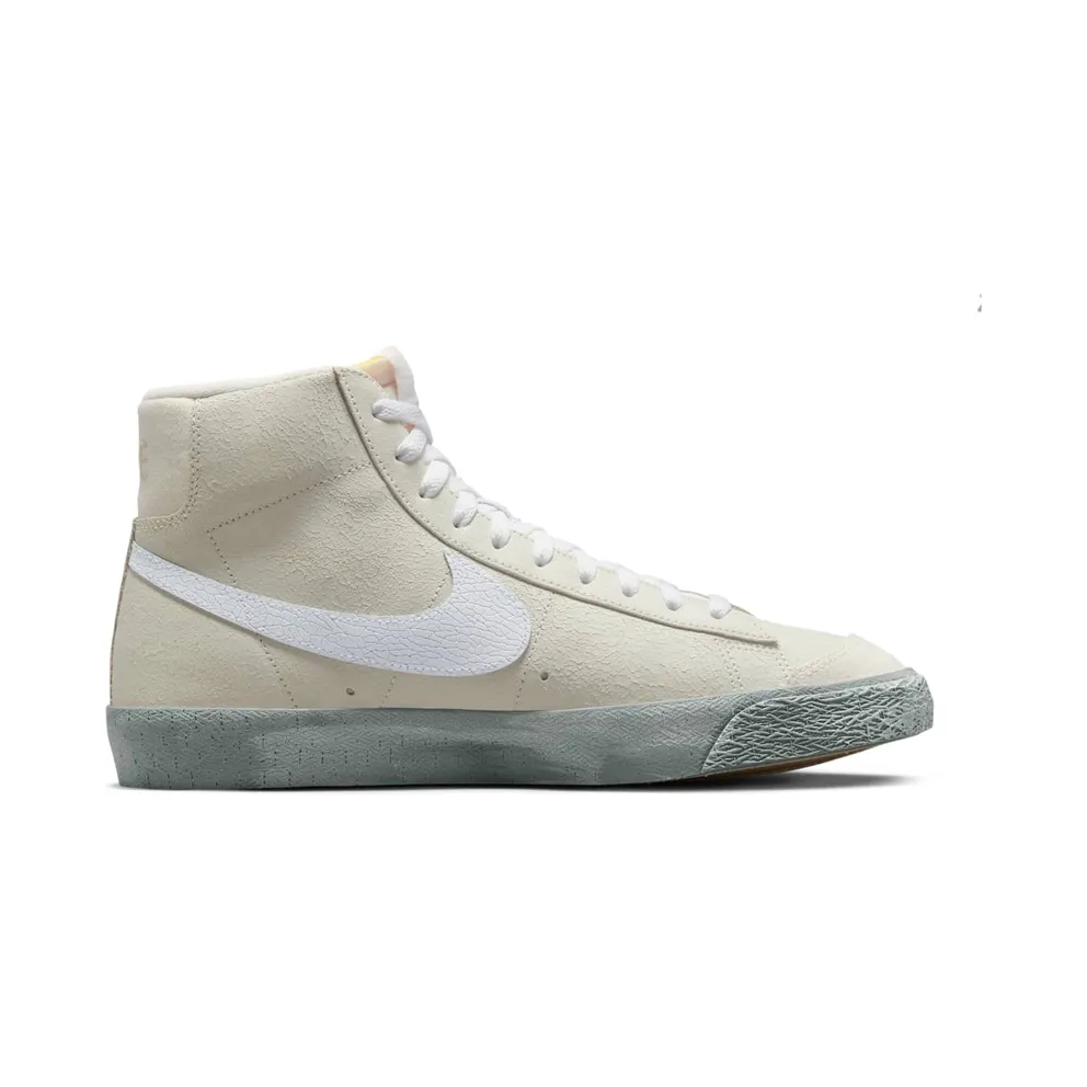 Nike Blazer Mid ’77 EMB “Summit White” (DV0797-100)