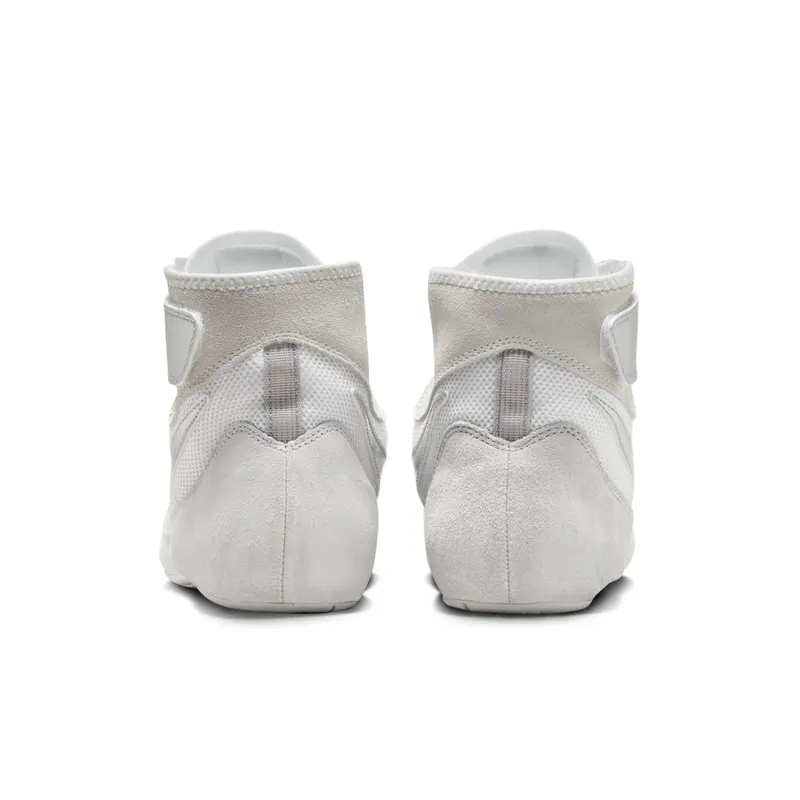 Nike Speedsweep 7 Wrestling “White / Metallic Silver” (366683-100)