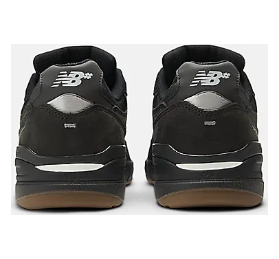 new-balance-numeric NM933NAP