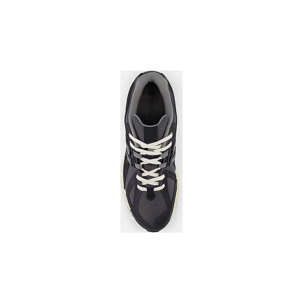New Balance 1906F “PHANTOM” (M1906FE)