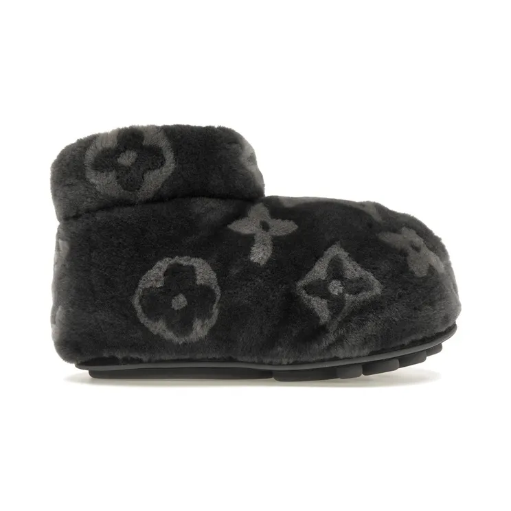 Louis Vuitton LV Footprint Low Boot Black (1ACNWY)