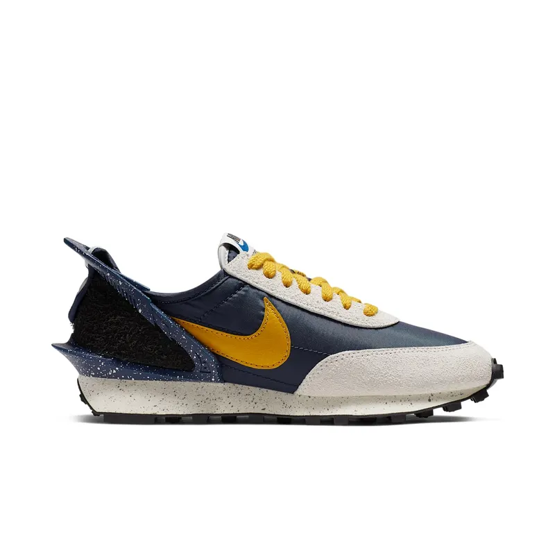 Nike Daybreak Undercover Obsidian (W) Obsidian/Gold Dart-Sail (CJ3295-400)