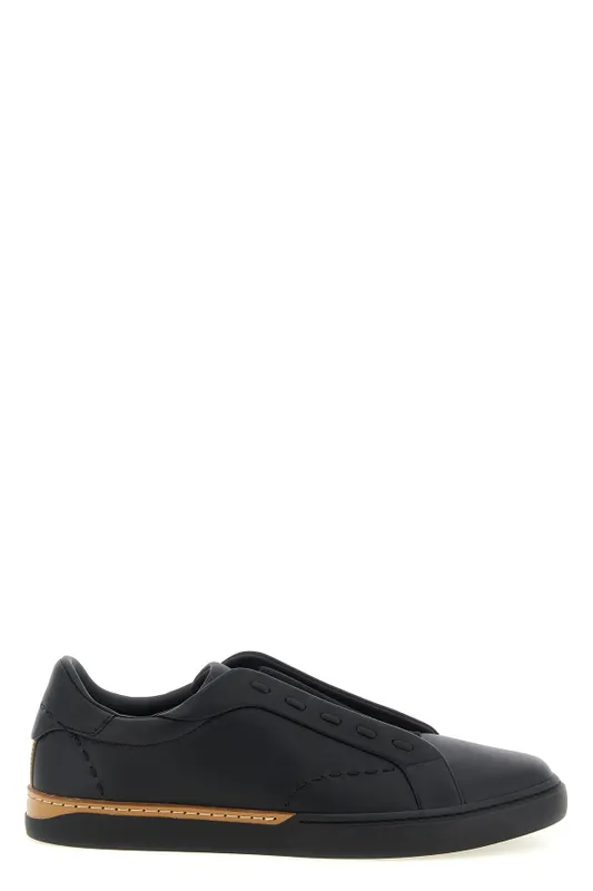 Fendi City “Black” (7E1937A2C9F1XIE)