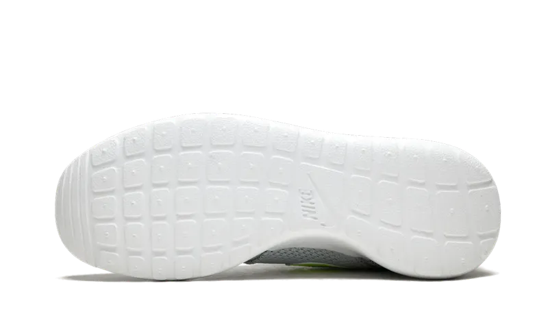 Nike Rosherun (GS) “Pure Platinum Volt Pink” (599729-008)
