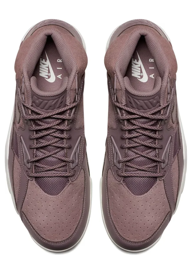 nike-air-trainer 302346-201