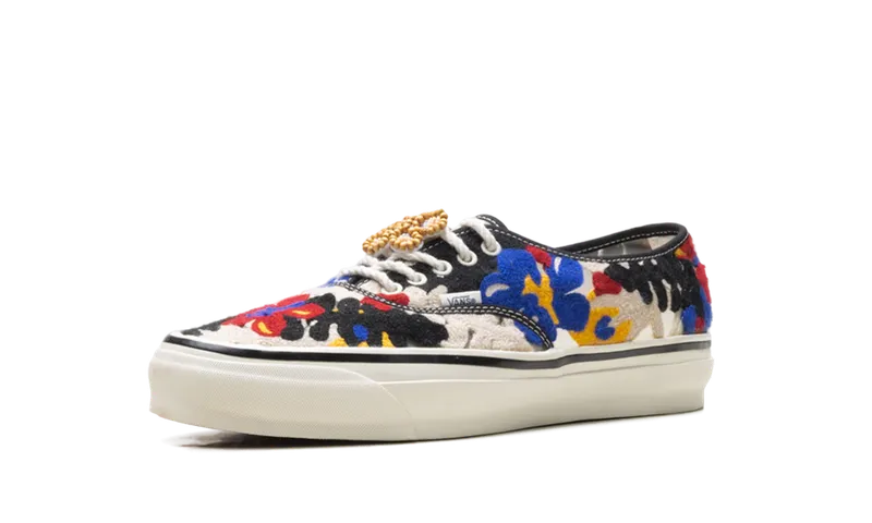 Vans Premium Authentic “Needlework White Red Blue” (VN000Y0S448)