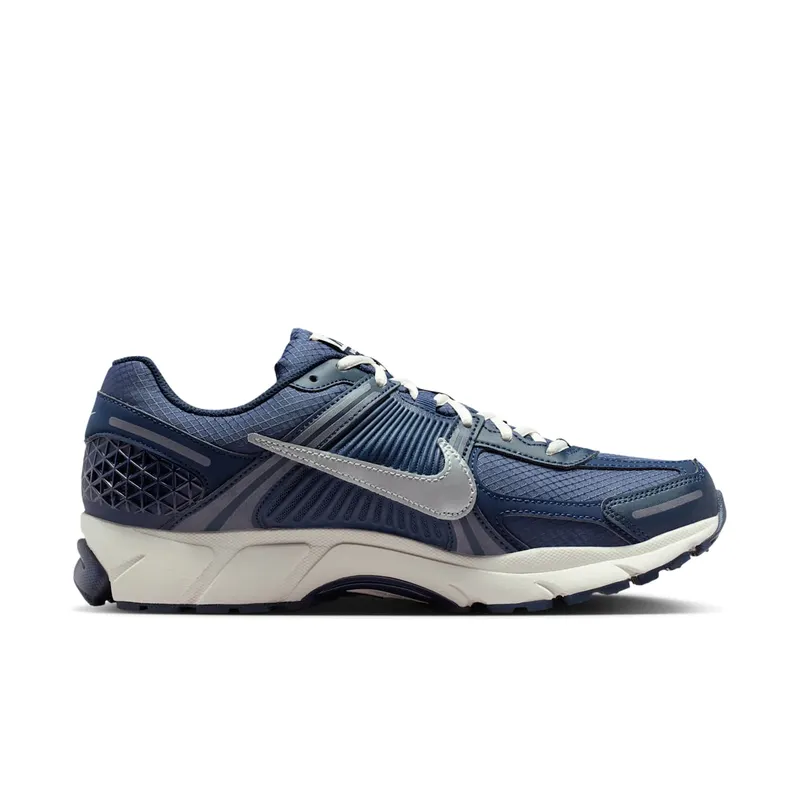Nike Zoom Vomero 5 SE “Blue Void Midnight Navy” (IQ6589-400)