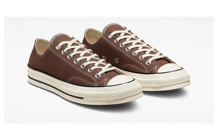converse-chuck-taylor-all-star A02768C
