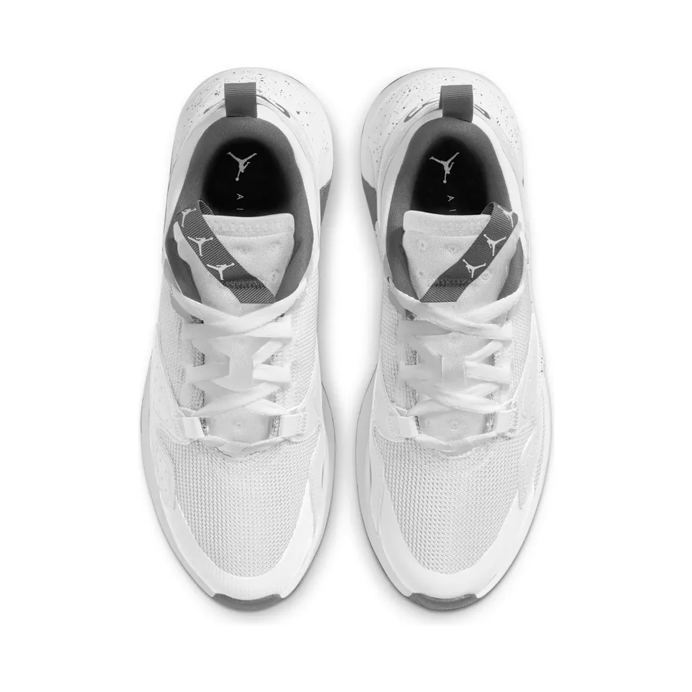 Jordan Air Cadence – White “White / Grey Fog / Dark Smoke Grey” (CV1761-100)