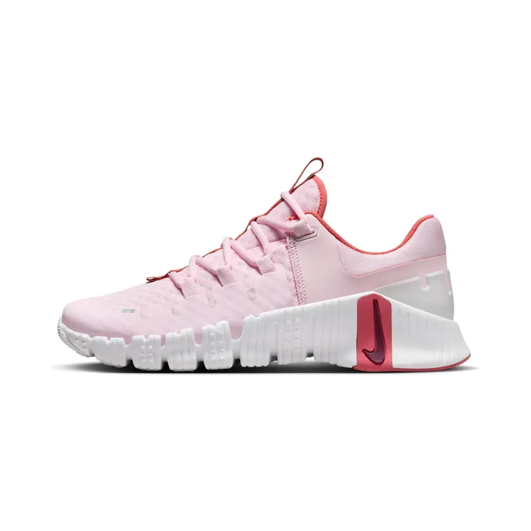 Nike Free Metcon 5 “Pink Foam / Adobe / Platinum Tint / Dark Team Red” (DV3950-603)