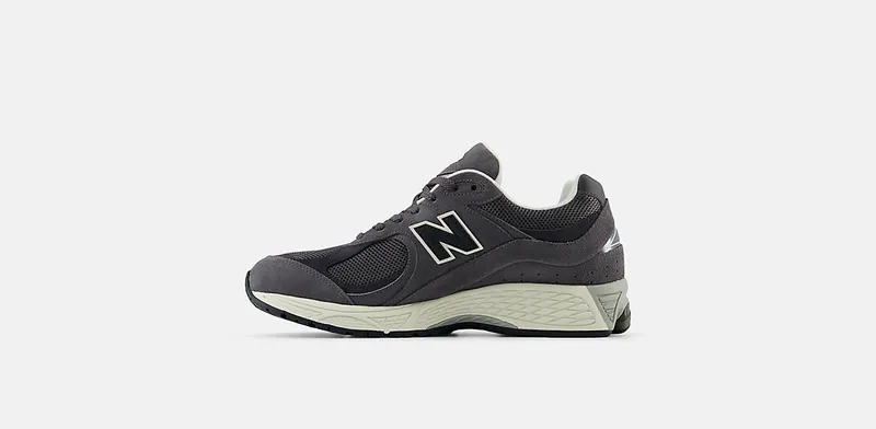 New Balance 2002R “Monochrome Pack Grey” (M2002RFL)