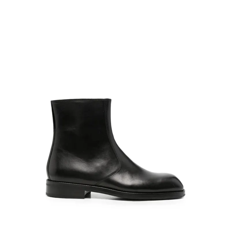 Lemaire Leather Ankle “Black” (FO0236 LL0106 BK999)